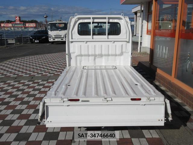 Nissan CLIPPER TRUCK 2014-03 8011647-4