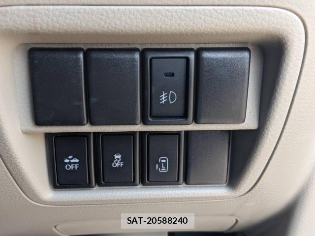 Nissan CLIPPER RIO 2015-08 8004480-15