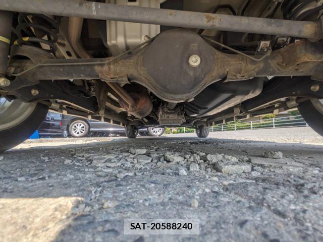 Nissan CLIPPER RIO 2015-08 8004480-19