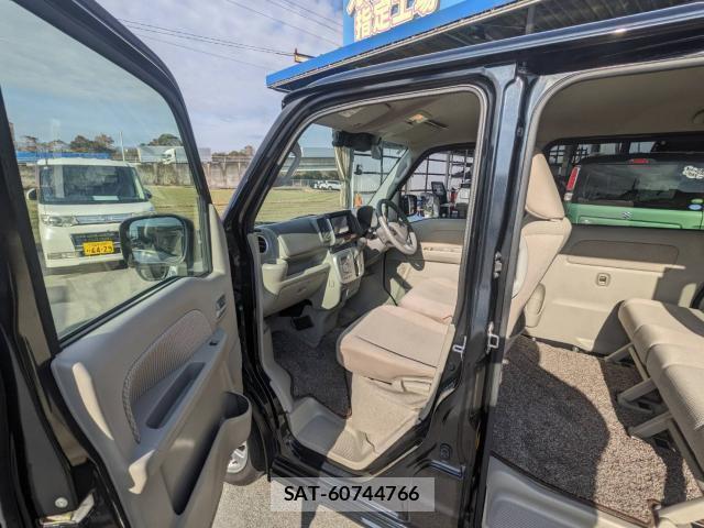 Nissan CLIPPER RIO 2021-02 8004482-11