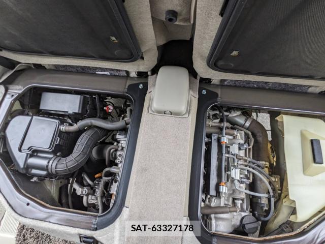 Nissan CLIPPER RIO 2021-02 8004490-17