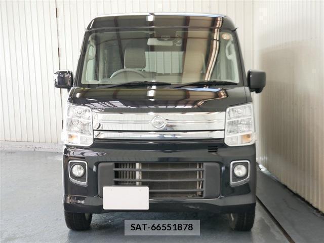 Nissan CLIPPER RIO 2017-04 8004532-12