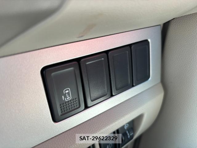 Nissan CLIPPER RIO 2014-02 8006334-10