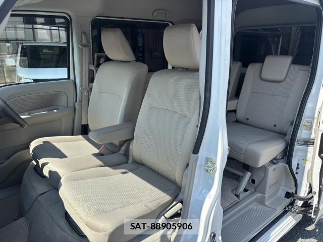 Nissan CLIPPER RIO 2024-05 8007947-12