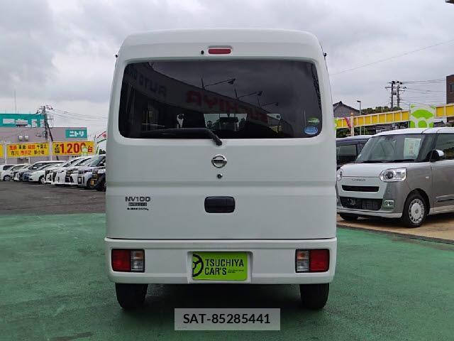 Nissan CLIPPER RIO 2017-02 8008561-1