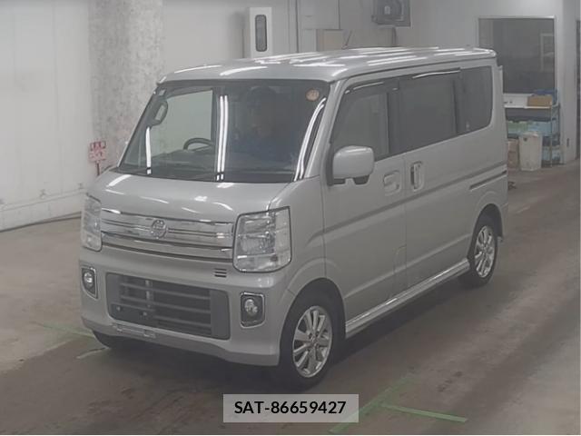 Nissan CLIPPER RIO 2015-05 8010732-3