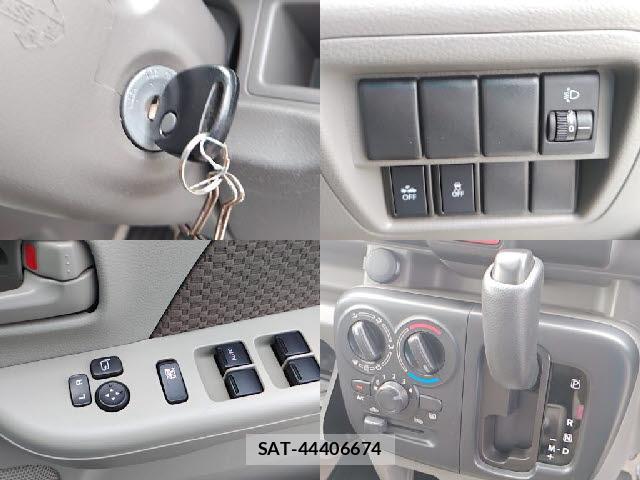 Nissan CLIPPER RIO 2016-05 8011917-4