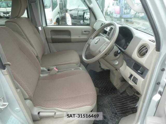 Nissan CLIPPER VAN 2014-01 8002972-5