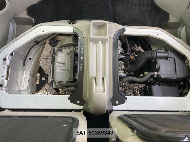 Nissan CLIPPER VAN 2022-01 8004479-17