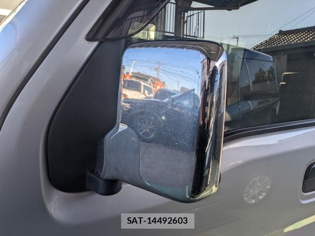 Nissan CLIPPER VAN 2019-02 8004547-12