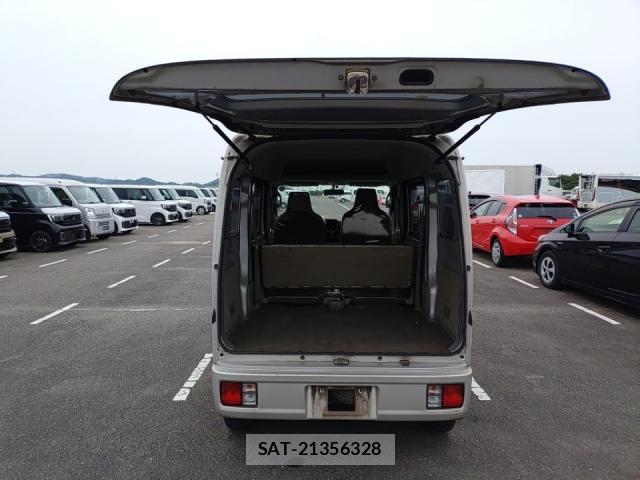 Nissan CLIPPER VAN 2016-06 8005689-5