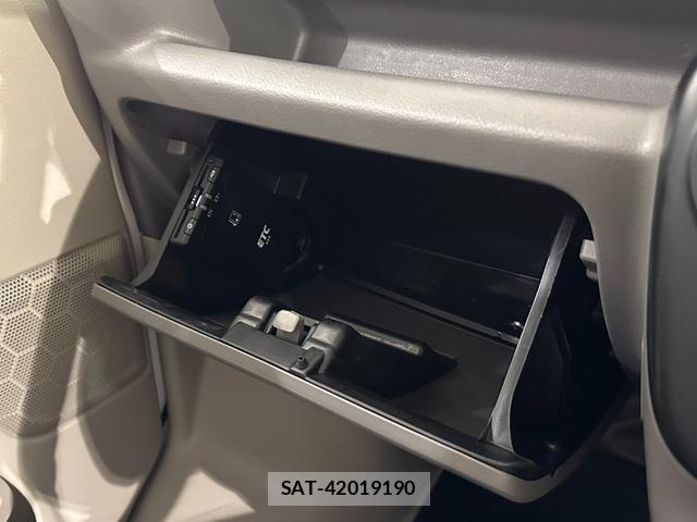 Nissan CLIPPER VAN 2024-02 8007446-7