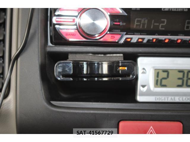 Nissan CLIPPER VAN 2016-03 8007583-9