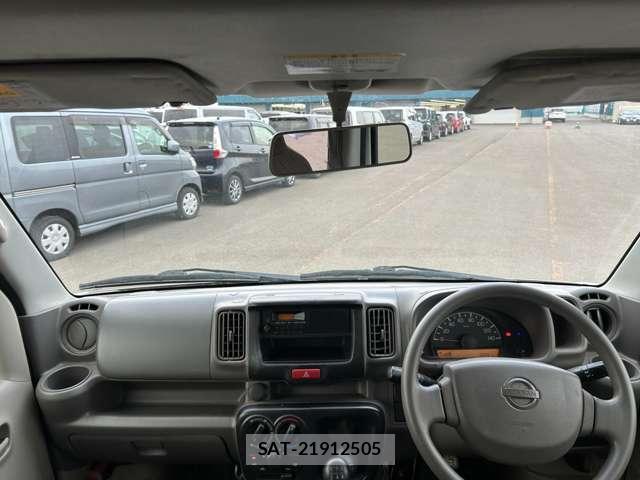 Nissan CLIPPER VAN 2017-06 8008362-13