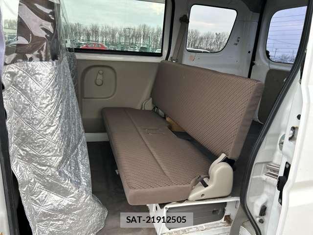 Nissan CLIPPER VAN 2017-06 8008362-6
