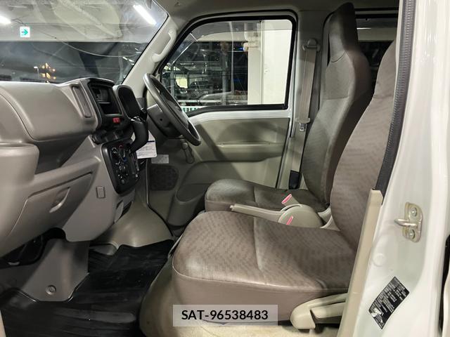 Nissan CLIPPER VAN 2019-01 8008370-11