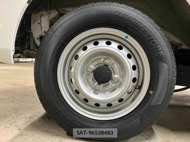 Nissan CLIPPER VAN 2019-01 8008370-19