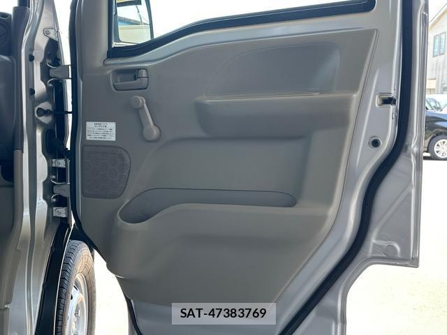 Nissan CLIPPER VAN 2020-07 8008490-13