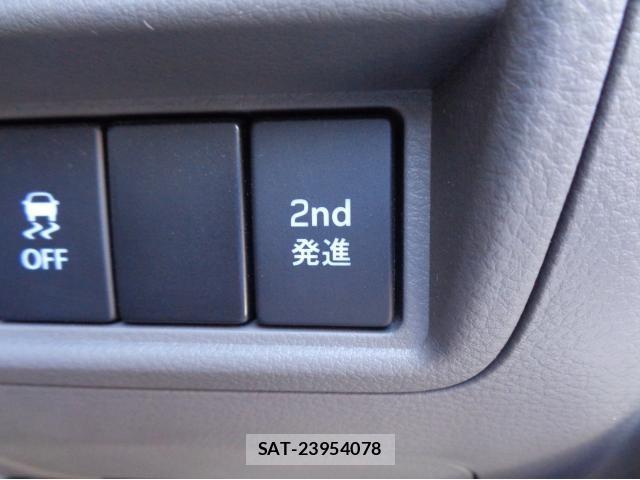 Nissan CLIPPER VAN 2022-04 8008983-9