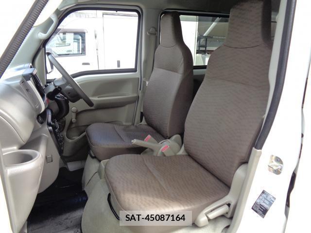 Nissan CLIPPER VAN 2020-02 8008984-6