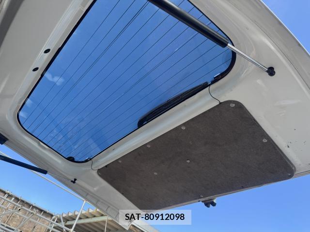 Nissan CLIPPER VAN 2014-10 8009415-18