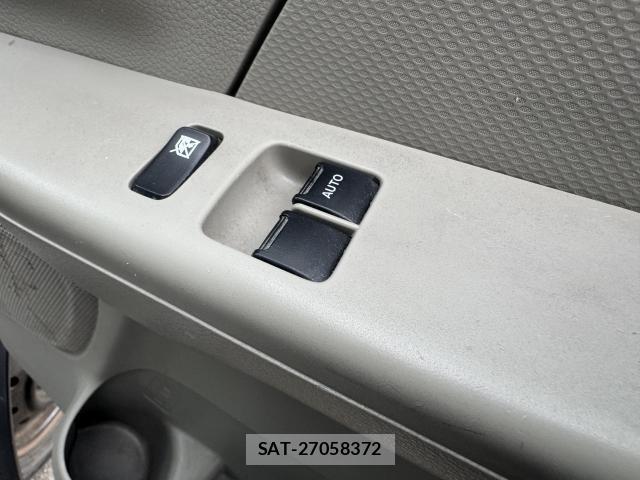 Nissan CLIPPER VAN 2016-05 8009422-12