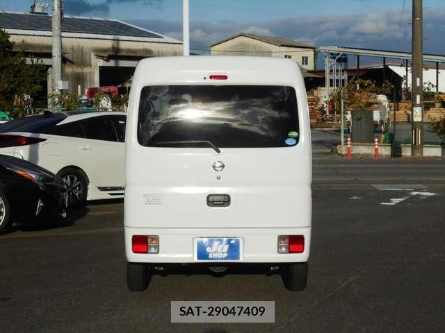 Nissan CLIPPER VAN 2018-11 8009466-1