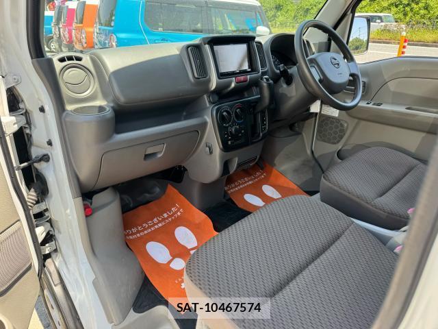Nissan CLIPPER VAN 2017-07 8009501-10