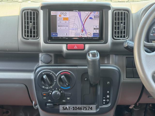 Nissan CLIPPER VAN 2017-07 8009501-15