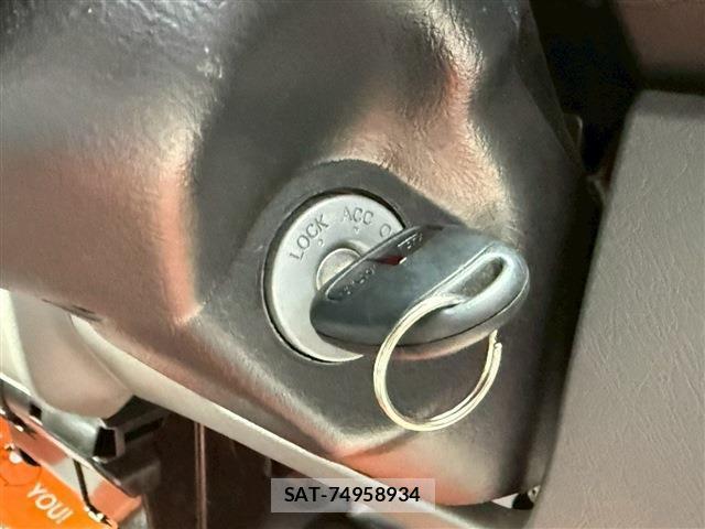 Nissan CLIPPER VAN 2013-10 8010345-13