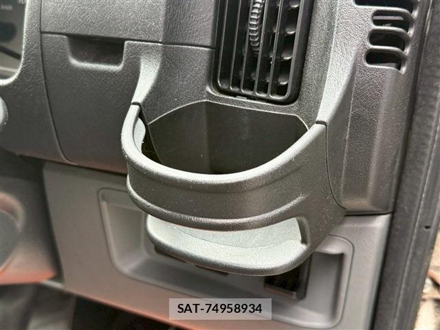 Nissan CLIPPER VAN 2013-10 8010345-15