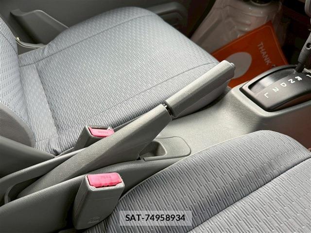 Nissan CLIPPER VAN 2013-10 8010345-17