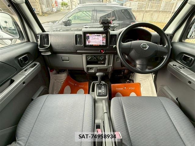 Nissan CLIPPER VAN 2013-10 8010345-2