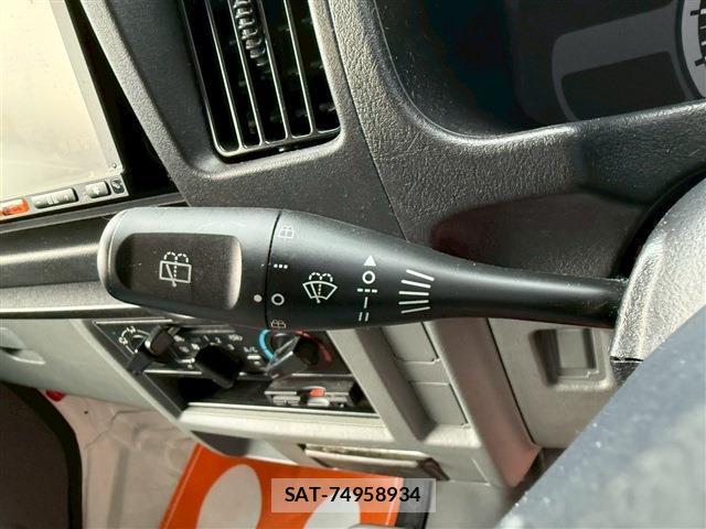 Nissan CLIPPER VAN 2013-10 8010345-8