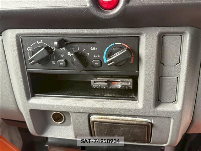 Nissan CLIPPER VAN 2013-10 8010345-9