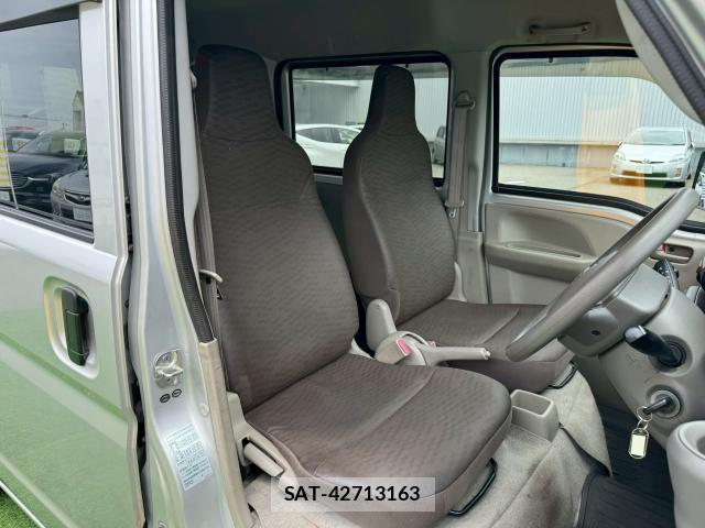 Nissan CLIPPER VAN 2018-06 8010575-4
