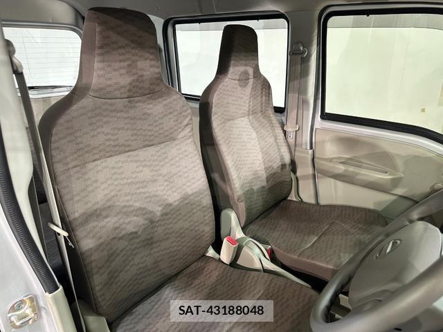 Nissan CLIPPER VAN 2017-10 8011232-7