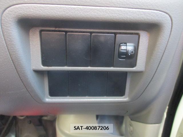 Nissan CLIPPER VAN 2020-08 8011413-11