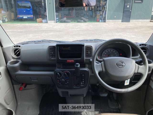 Nissan CLIPPER VAN 2017-07 8011720-2