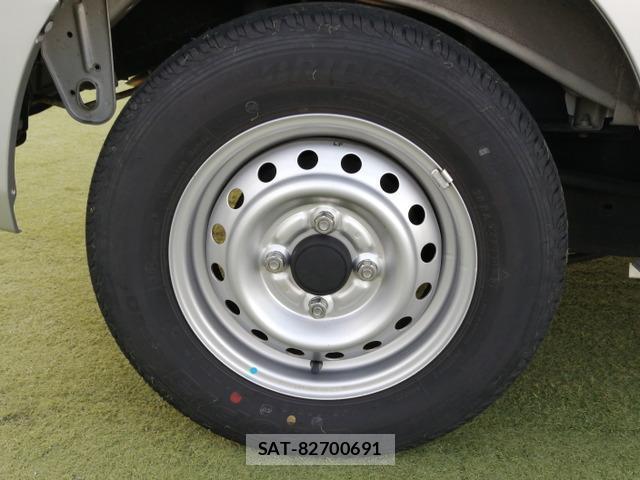Nissan CLIPPER VAN 2017-11 8011790-9