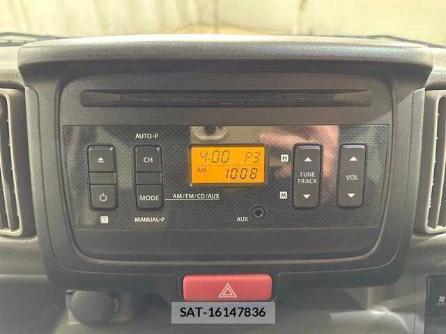 Nissan CLIPPER VAN 2017-09 8012607-3