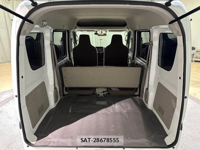 Nissan CLIPPER VAN 2021-03 8012610-17