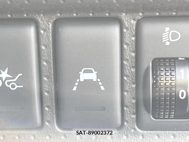 Nissan NV150 AD 2018-03 8010136-6