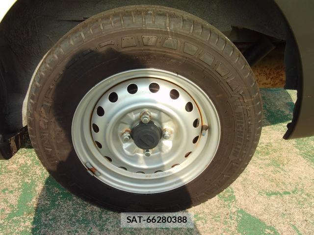 Nissan NV150 AD 2017-03 8010500-8
