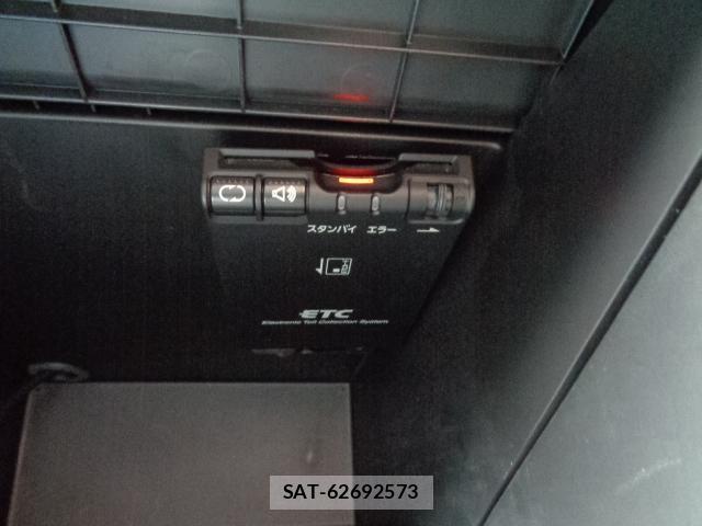 Nissan NV150 AD 2018-01 8010972-6