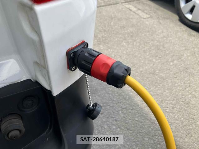 Nissan VANETTE VAN 2018-06 8006284-4
