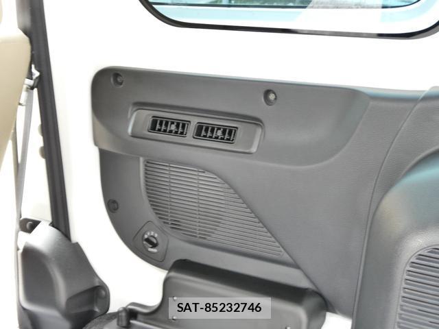 Nissan VANETTE VAN 2017-06 8010312-17