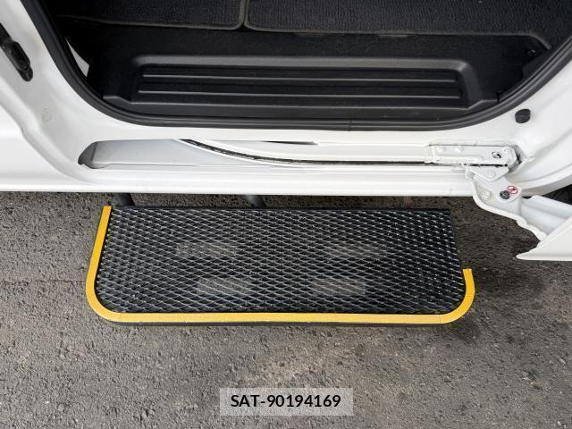 Nissan VANETTE VAN 2014-02 8010363-9