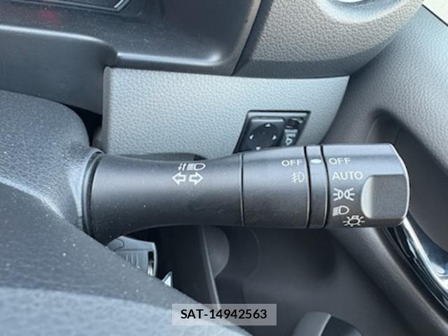 Nissan NV350 Caravan 2019-03 8007245-19
