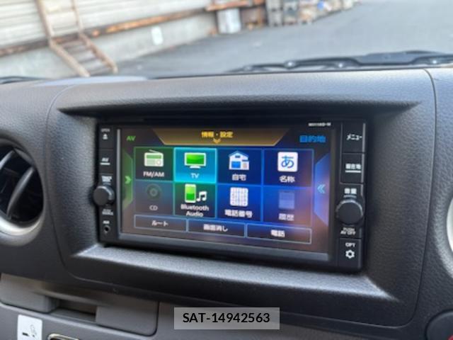 Nissan NV350 Caravan 2019-03 8007245-9